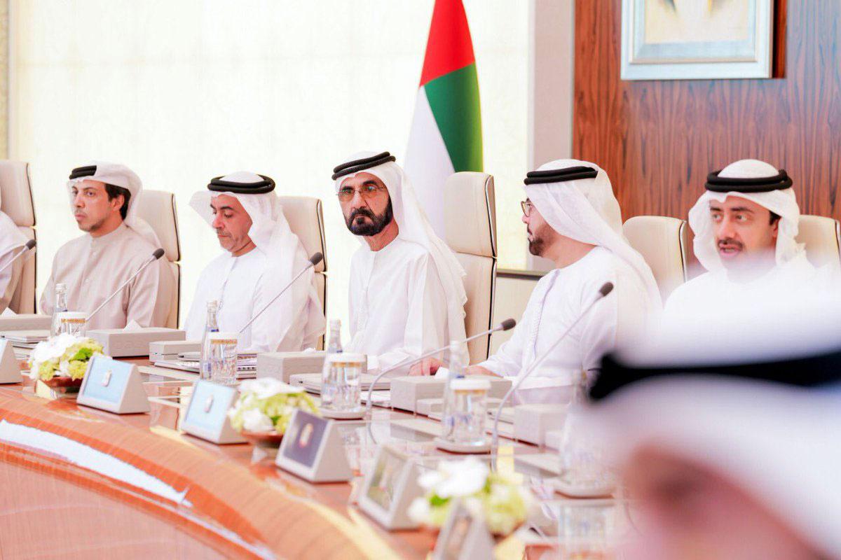 محمد بن راشد يعتمد تغيير نظام التأشيرات السياحية في الإمارات