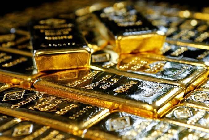 الذهب على أعتاب أول تراجع سنوي في 3 أعوام