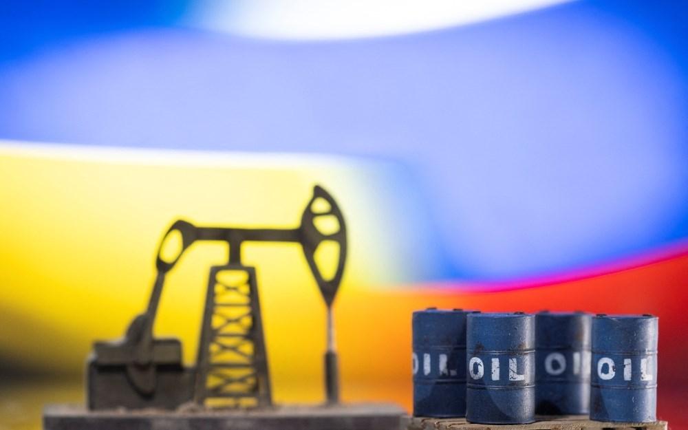 النفط يتراجع بعد مخاوف صينية بشأن كورونا